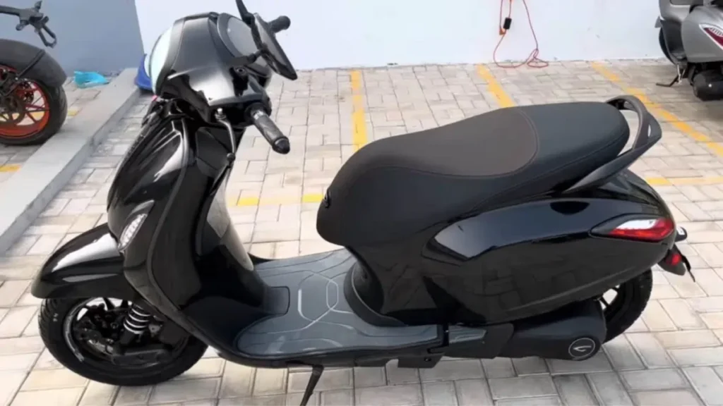 Bajaj Chetak 3001